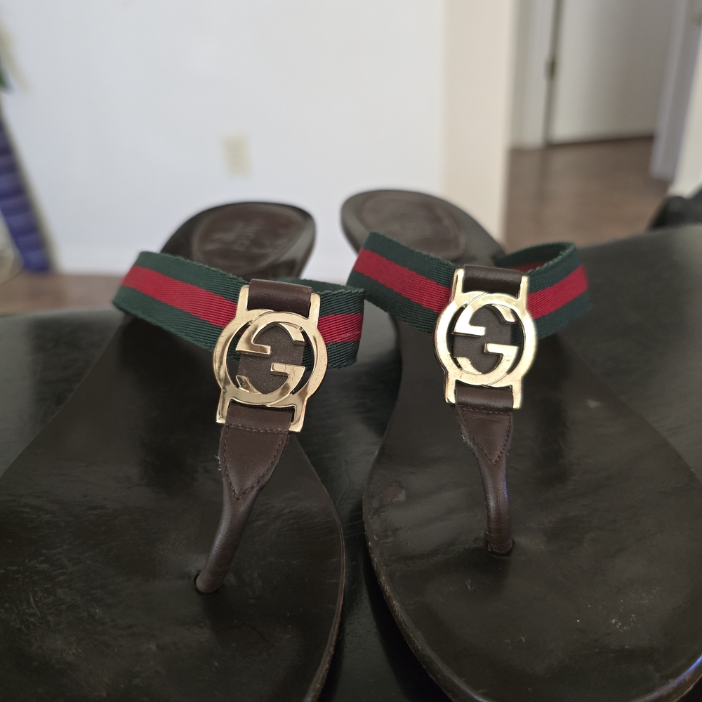 Gucci Brown Sandals with Gold and Green-Red Straps